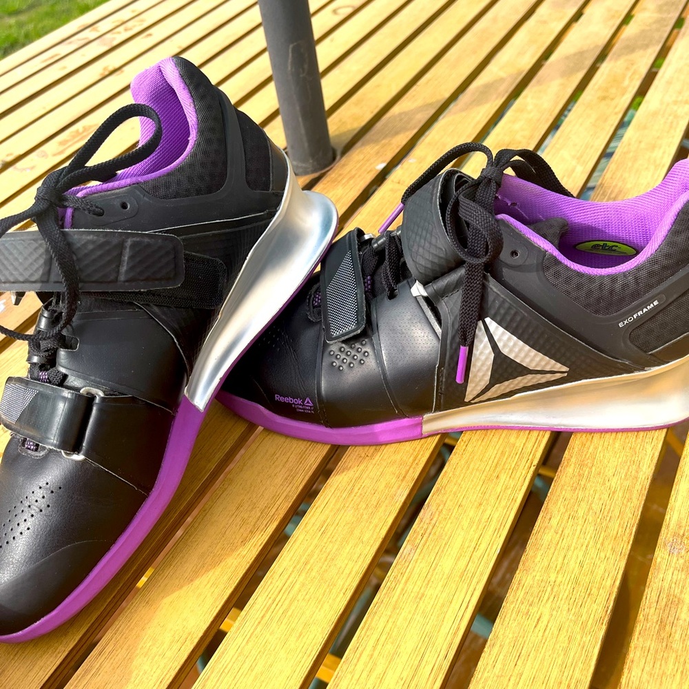 Reebok legacy lifters, women’s 10